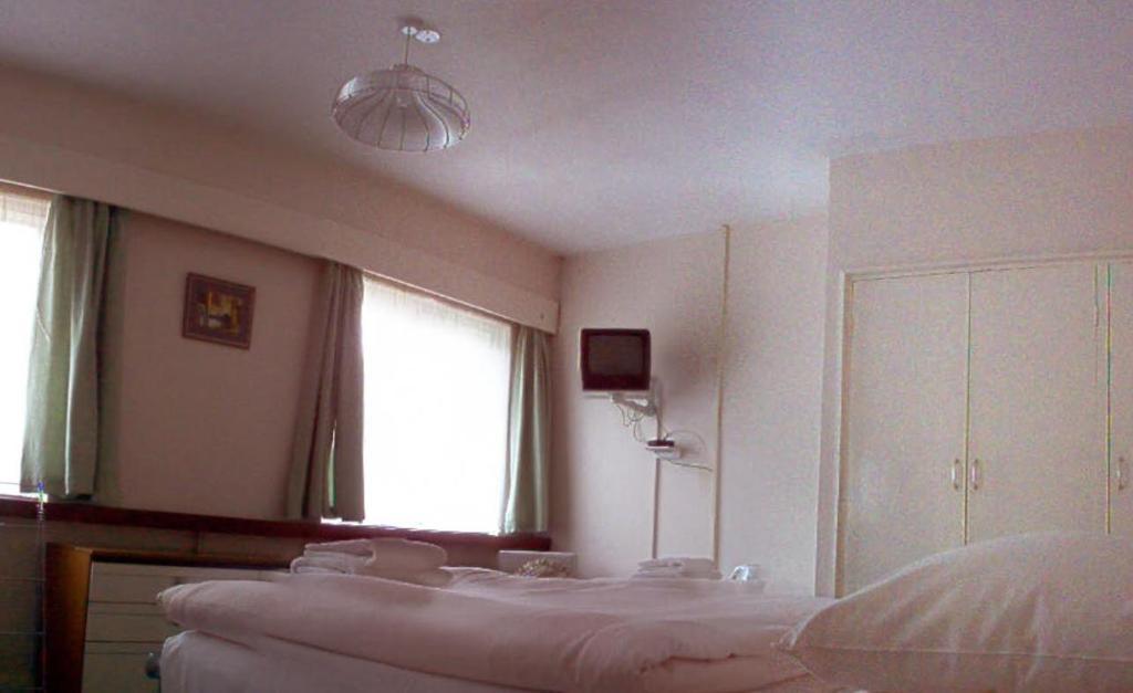 Tekels Park Guest House Camberley Camera foto