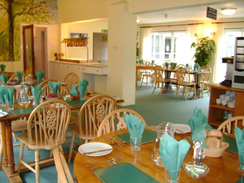 Tekels Park Guest House Camberley Esterno foto